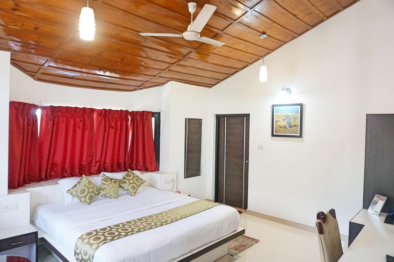 Ess & Bee Resorts Дармсала Экстерьер фото